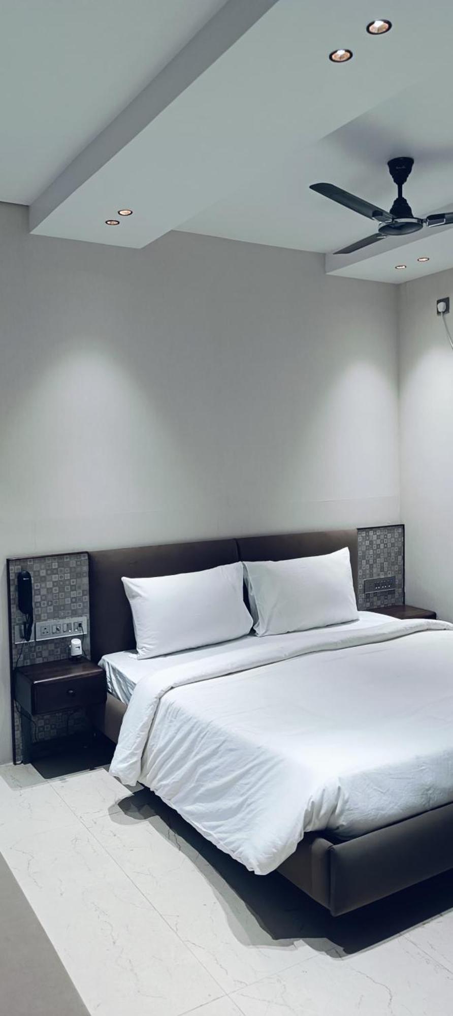 Hotel Hari Om Residency 800 Meters From Ram Mandir Ayodhya Exterior foto