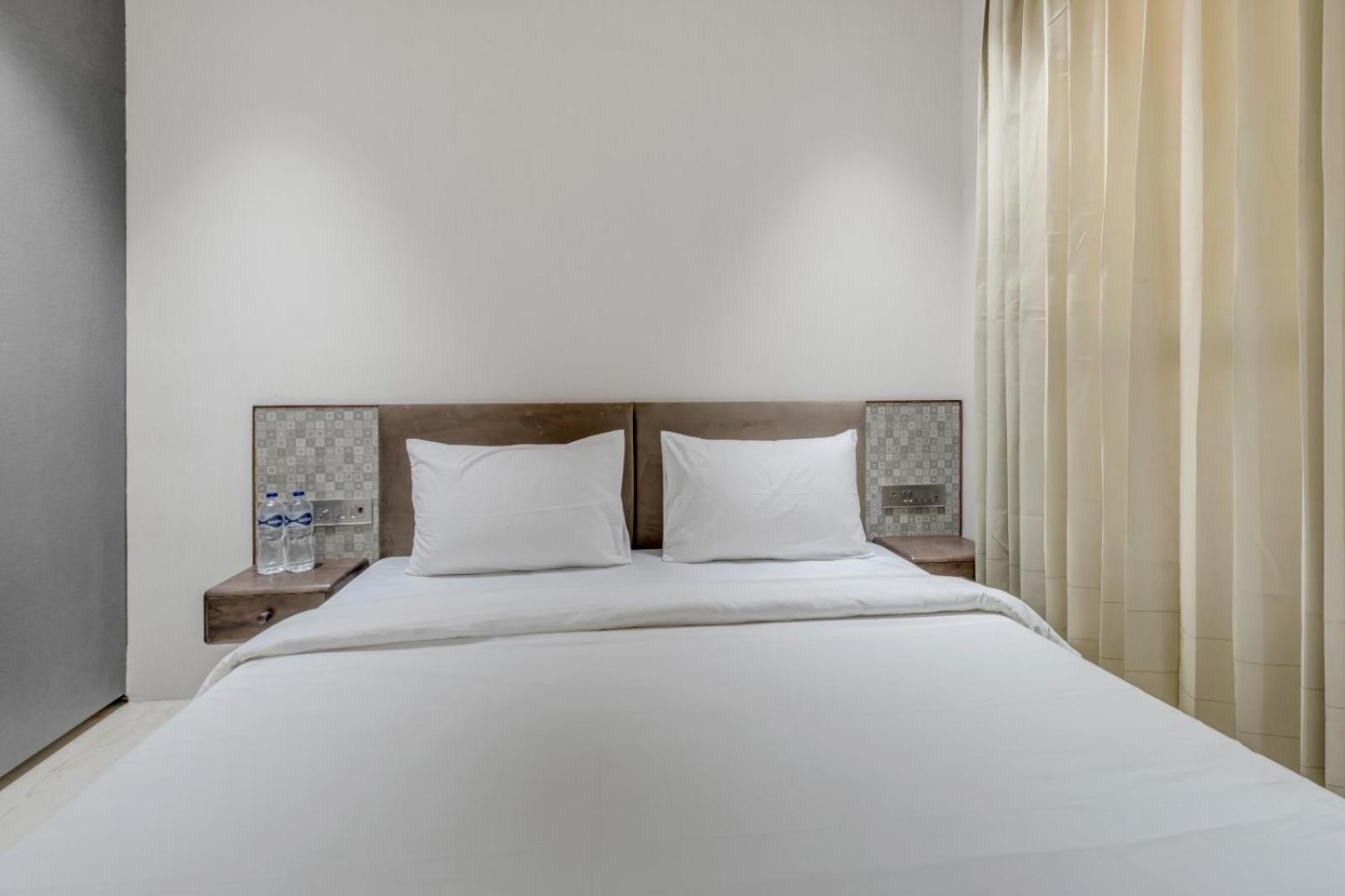 Hotel Hari Om Residency 800 Meters From Ram Mandir Ayodhya Exterior foto